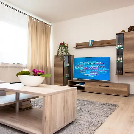 T&k Near Messe Fair Trade Duesseldorf Und Airport 2b *